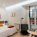 Edificio Calixto By Plaza Mayor Apartment *